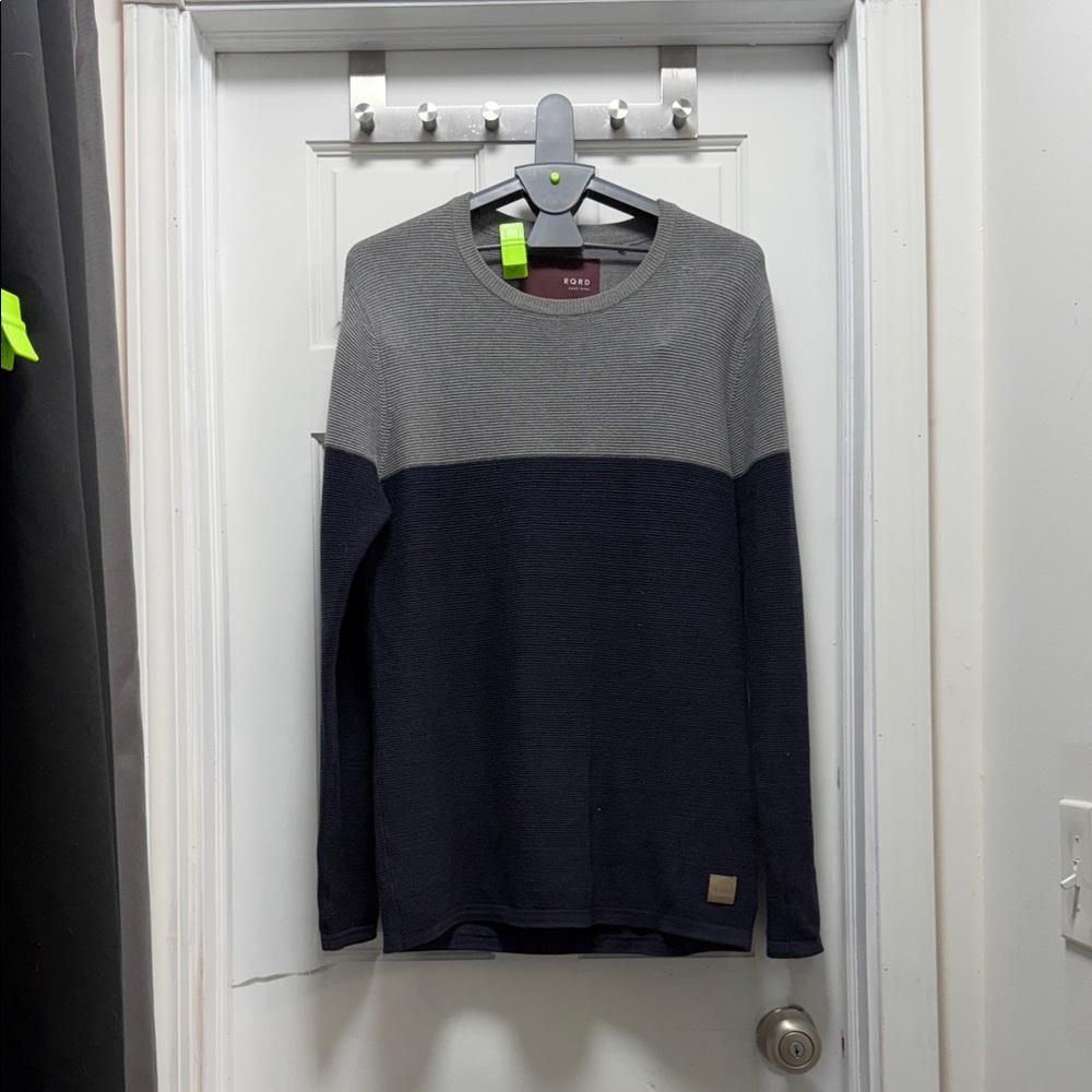 Zara Men's Gray and Black Long Sleeve Shirt